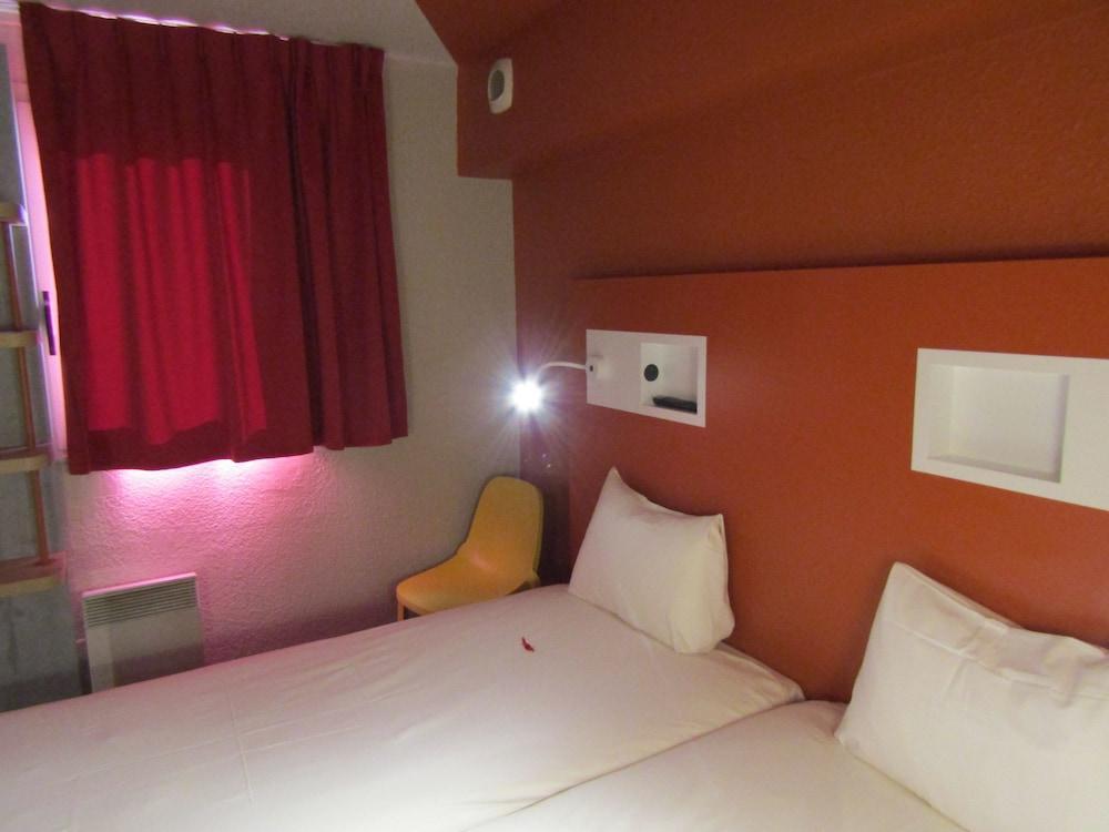 Ibis Budget Chilly-Mazarin Les Champarts エクステリア 写真