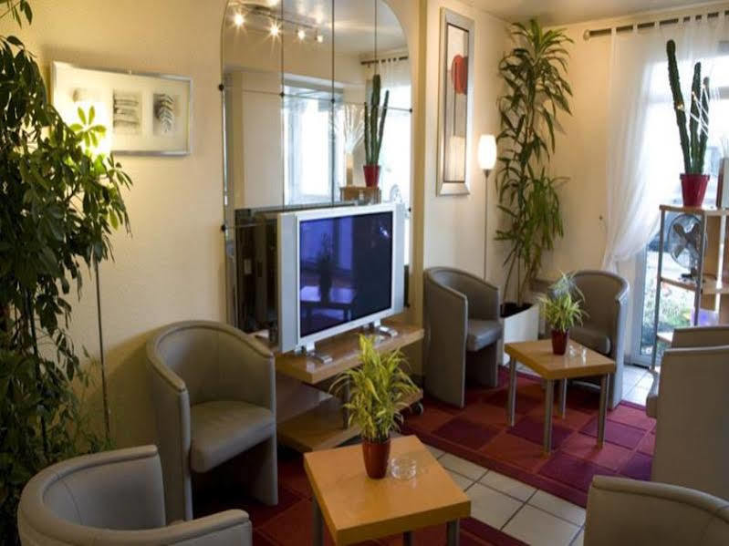 Ibis Budget Chilly-Mazarin Les Champarts エクステリア 写真